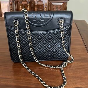 Tory Burch quilted boutique chain and leather shoulder bag